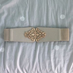 Francesca’s Beige Belt